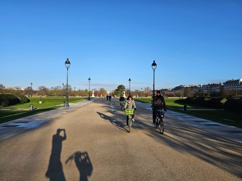 Paris before the crowds, bike tour & Breakfast - Who Should Consider This Tour?