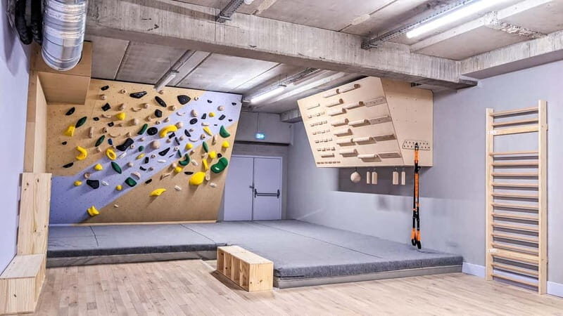 Paris - Bercy Village - Access 1 day of unlimited climbing - The Experiences Value