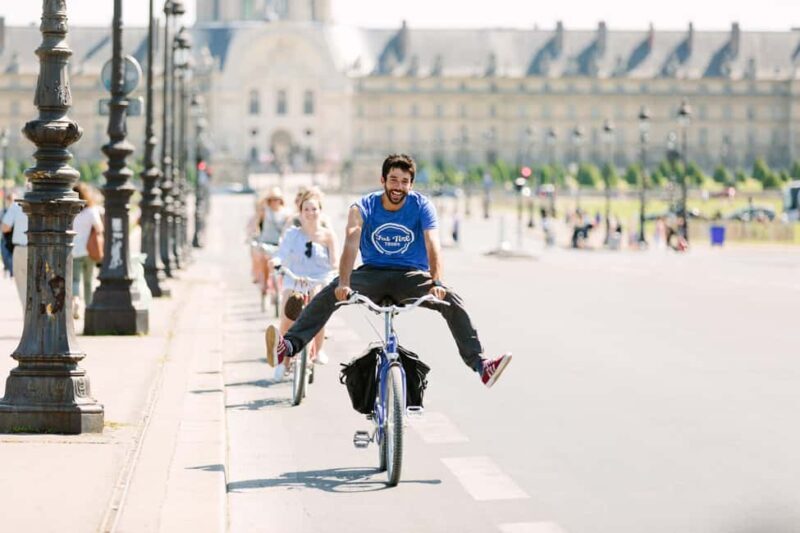 Paris Bike Tour: Eiffel Tower, Place de la Concorde & More - Exploring Paris on Two Wheels