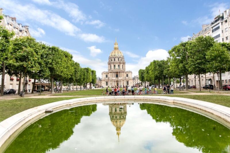 Paris Bike Tour: Eiffel Tower, Place de la Concorde & More - The Guides and Group Experience