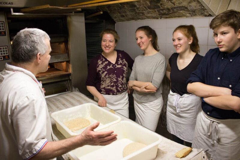 Paris: Bread and Croissant-Making Class - The Group and Duration