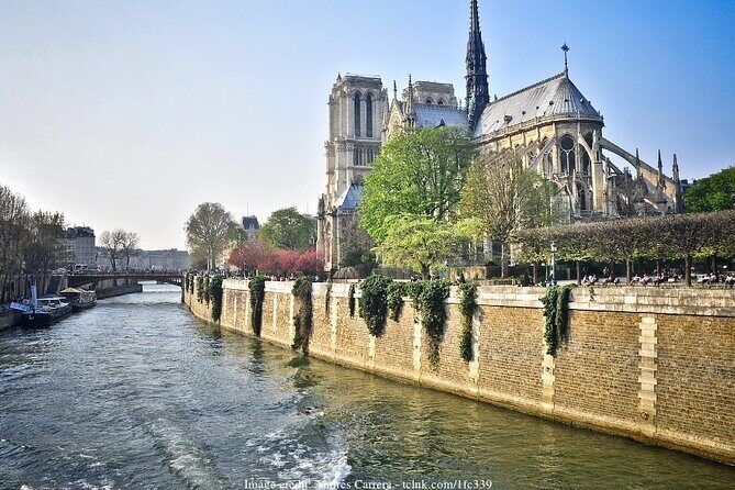 Paris by Night 2-hour Private Tour with Scenic Seine River Cruise - A Deep Dive into the Experience