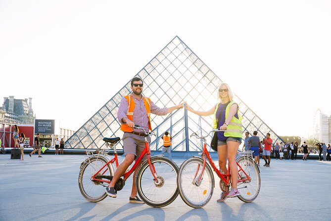 Paris by Night City of Lights Sightseeing Guided Bike Tour - Who Will Love This Tour?