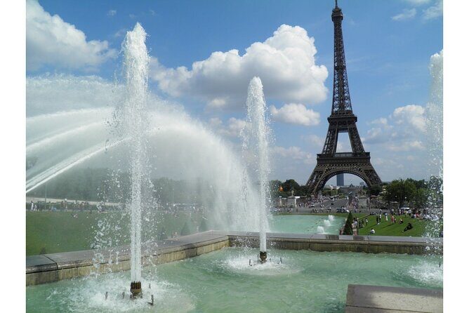 Paris by Rail with Sightseeing Bus and River Seine Lunch Cruise - FAQ