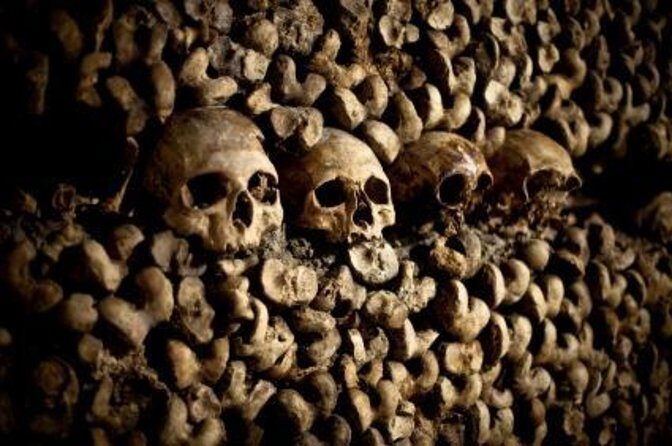 Paris Catacombs Tour - Key Points