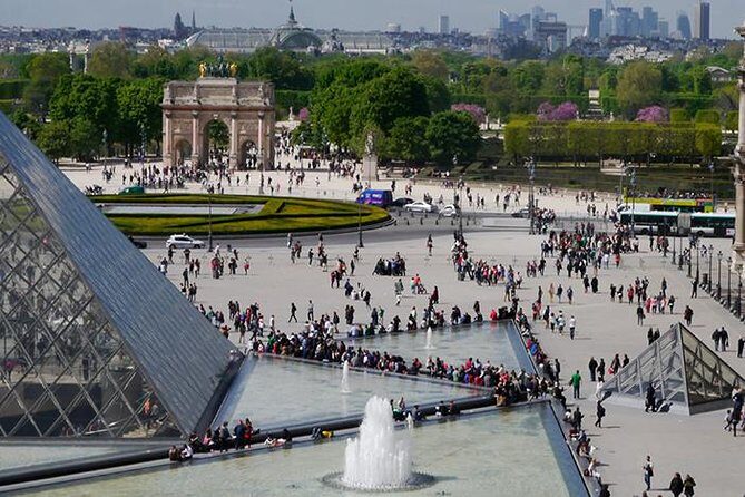 Paris Center w/ Notre Dame & Louvre | 100% Guaranteed | 8ppl Max - Who Should Book This Tour?