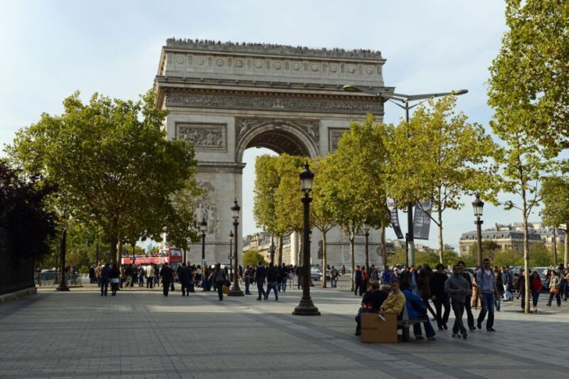 Paris Champs-Élysées 2-Hour Private Walking Tour - A Closer Look at the Tour Itinerary