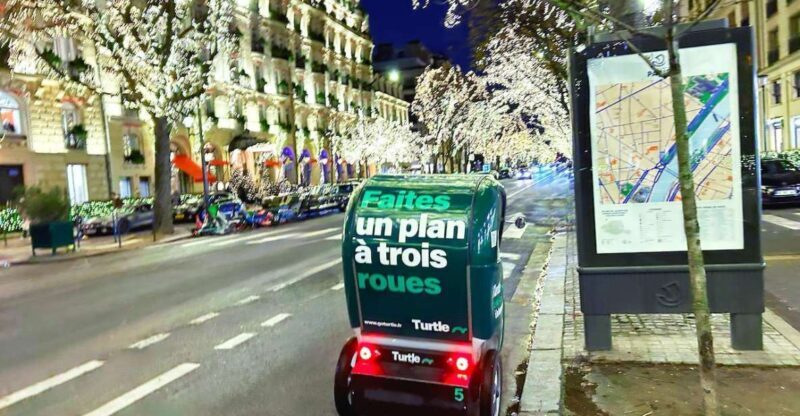 Paris: Christmas Lights Private Tour in a Modern Rickshaw - Whats Not So Great