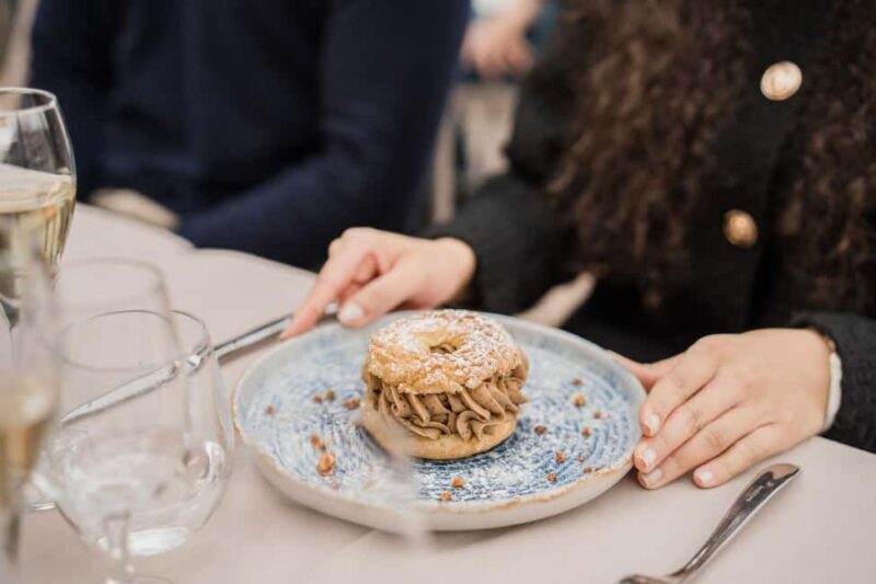 Paris : Christmas Special Lunch Cruise on the Seine River - Price and Value