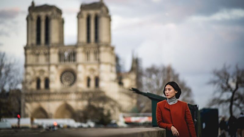 Paris: Cinematic and Fun Photoshoot with a Professional - What to Expect from This Photoshoot
