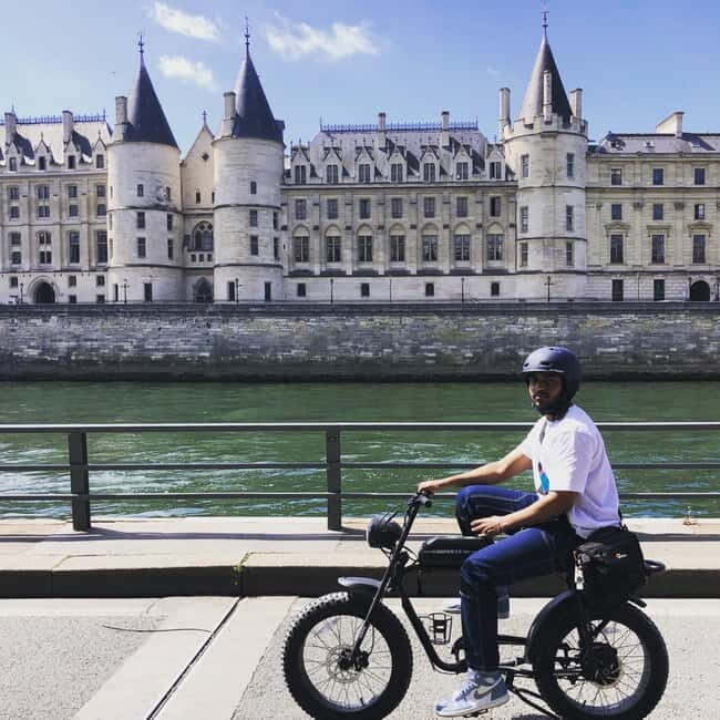 Paris: City Highlights Private Electric Bike Tour - Practical Details and Considerations