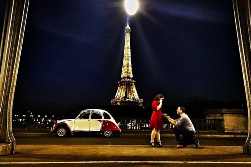 Paris: City Sightseeing Tour at Night in Vintage Car - Key Points