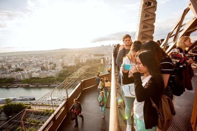 Paris: City Tour by Bus with Eiffel Tower & Optional Summit - Practical Details and Tips