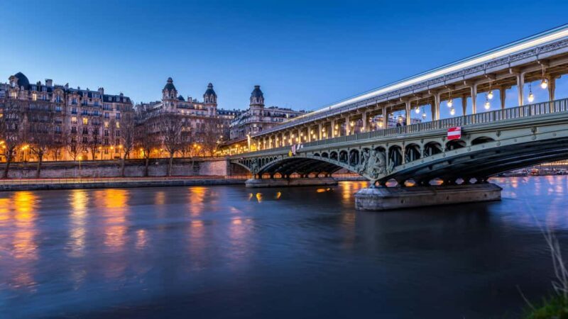 Paris: City Walking Tour and Seine River Cruise - Who Should Consider This Tour?
