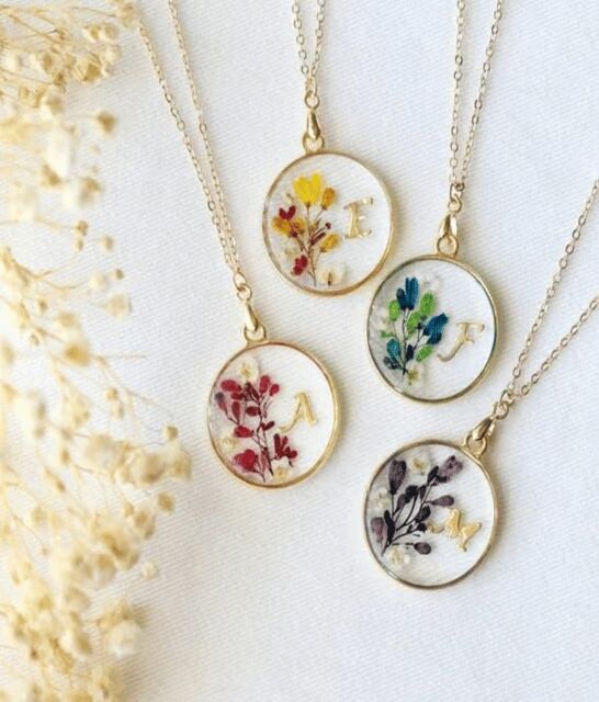 Paris: Duo Resin Jewelry Workshop (Necklace & Earrings) - Key Points