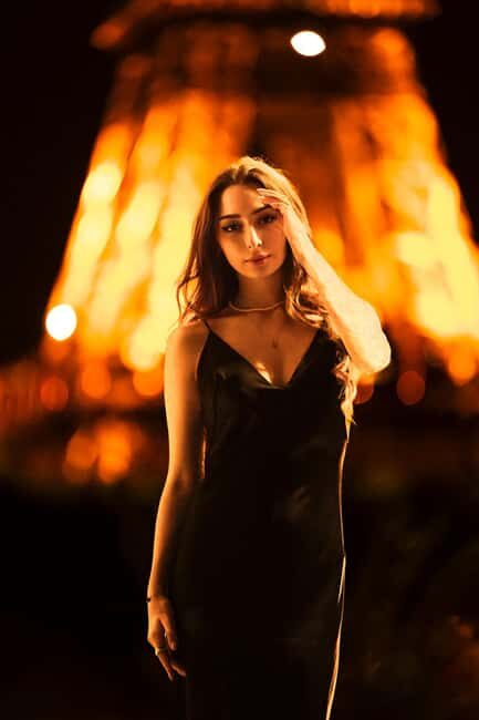 Paris: Eiffel Tower Night Photoshoot with 10 High End Edits - What to Expect from the Night Photoshoot
