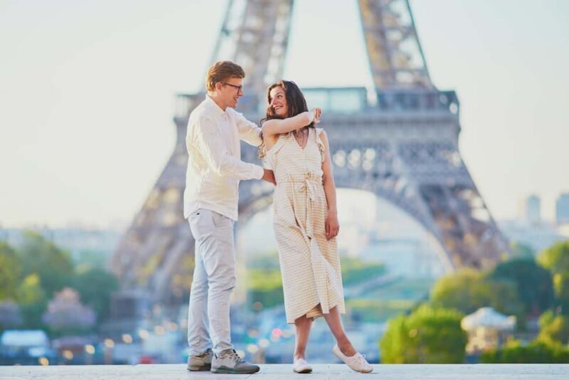 Paris: Eiffel Tower Photo Shoot - Value for Money