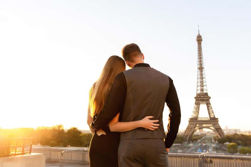 Paris: Eiffel Tower Photoshoot - After the Shoot: Photo Delivery and How the Gallery Works