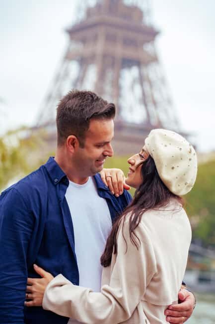 Paris: Eiffel Tower Photoshoot with a Professional - What This Photoshoot Experience Offers