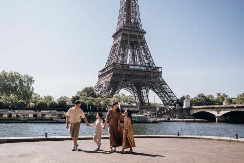 Paris: Eiffel Tower Photoshoot with a Professional - FAQ