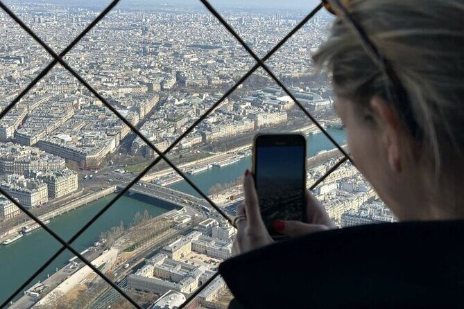 Paris: Eiffel Tower Summit Small-Group Guided Tour Max 6 People - An In-Depth Look at the Experience
