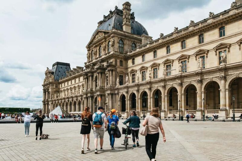 Paris: Emily TV Show Locations Guided Walking Tour - Exploring the Itinerary in Detail