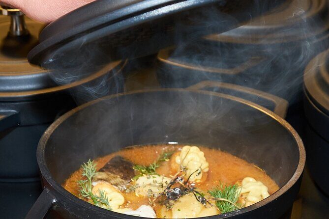 Paris en Scene 3 Course Seine River Dinner Cruise - FAQs