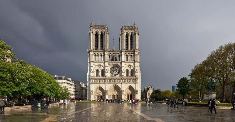 Paris: Eternal Notre-Dame VR Experience Ticket - Practicalities and Tips