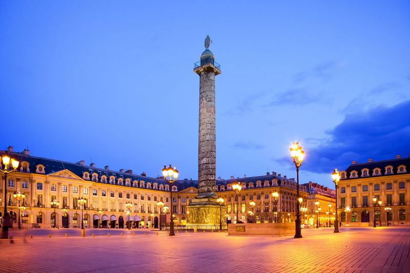 Paris: Evening Sightseeing Tour and Moulin Rouge Show - Transport Realities: Arrival Is Usually Fine, Departures Can Be Messy