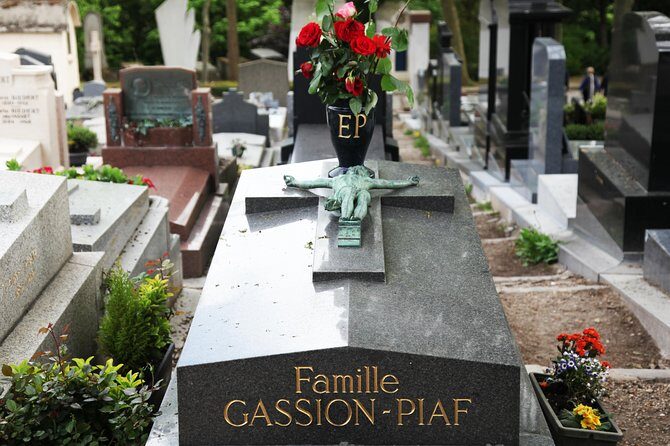 Paris: Famous Graves of Pere Lachaise Cemetery Guided Tour - FAQ