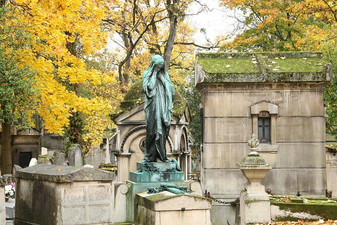 Paris: Famous Graves of Pere Lachaise Cemetery Guided Tour - FAQ: Questions Travelers Ask