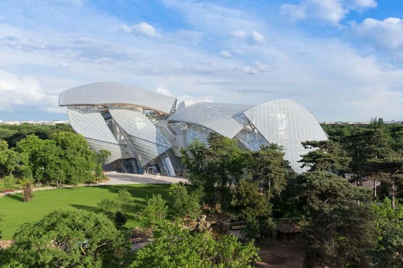 Paris: Fondation Louis Vuitton Premium Access Ticket - Other popular temporary exhibitions you might catch (including Hockney)