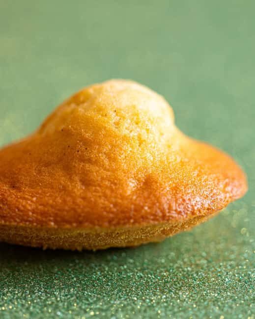 Paris: French pastry workshop - traditional "Parisian snack" - The Setting and Atmosphere