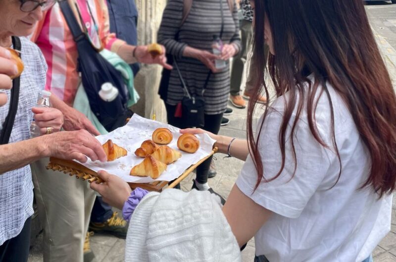 Paris: Full-Day Custom Tour with Local Guide - What Makes This Tour Stand Out?