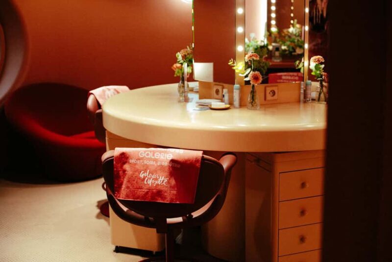 Paris: Galeries Lafayette Guided Shopping Tour - Who Should Consider This Tour?