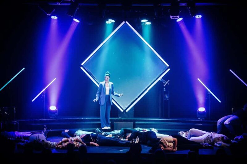 Paris - Giorda's "Hypn'ose" show at the Européen - FAQ