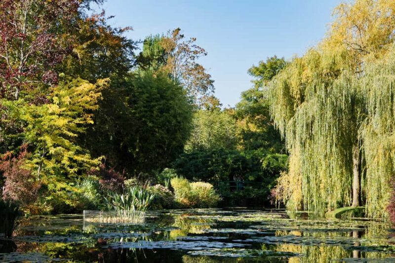 Paris: Giverny Day Trip with Monet's House and Gardens - The Experience: What It Feels Like