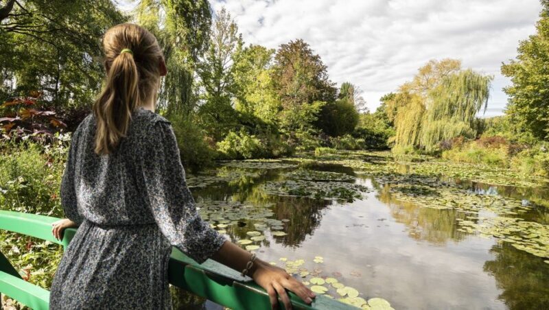 Paris: Giverny & Versailles Small Group or Private Tour - Who Should Consider This Tour?