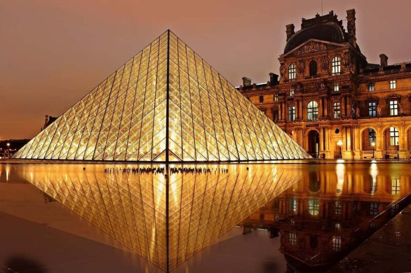 Paris: Guided visit of the Louvre Museum in Spanish - Key Points