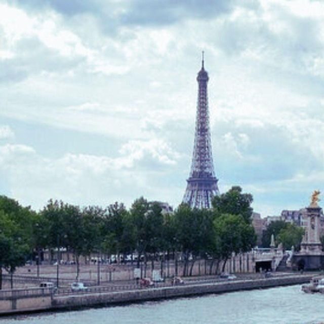 Paris: Half-Day Private City Tour - Key Points: