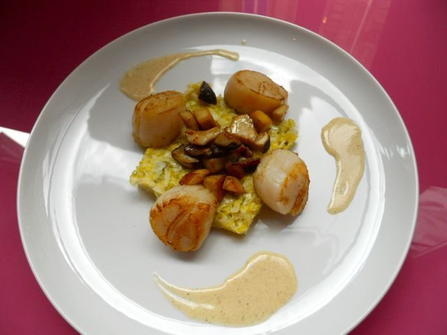 Paris: Hands-On Small Group Cooking Class - Key Points