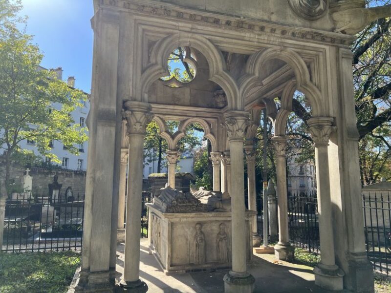 Paris: Haunted Père Lachaise Cemetery Guided Tour - Final Thoughts