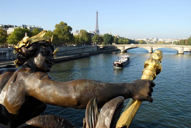 Paris Highlights Immersive Coach Tour - FAQ