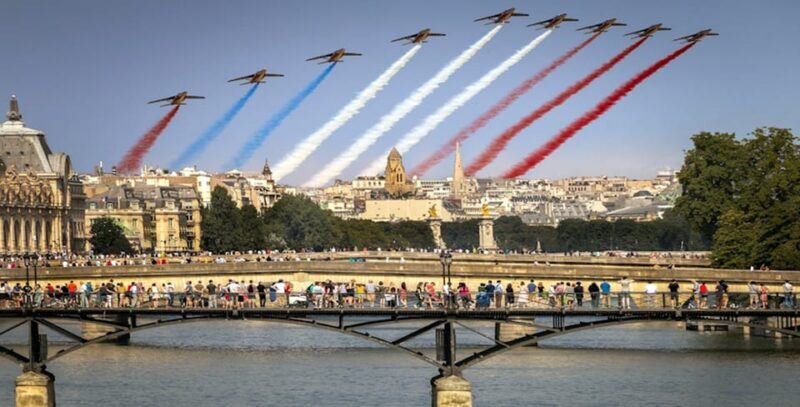 Paris Icons Express Tour - Notre-Dame to Louvre. Small group - FAQs