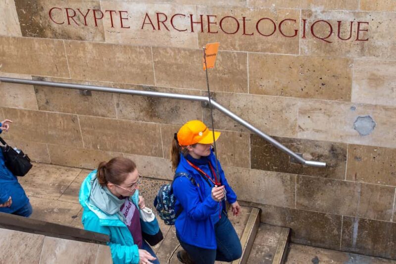 Paris: Île de la Cité and Notre-Dame Walking Tour With Crypt - Key Points