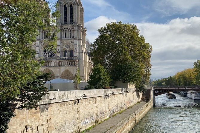 Paris Ile-de-la-Cité Walking Tour: Max 6 People Group or Private - The Value of This Tour