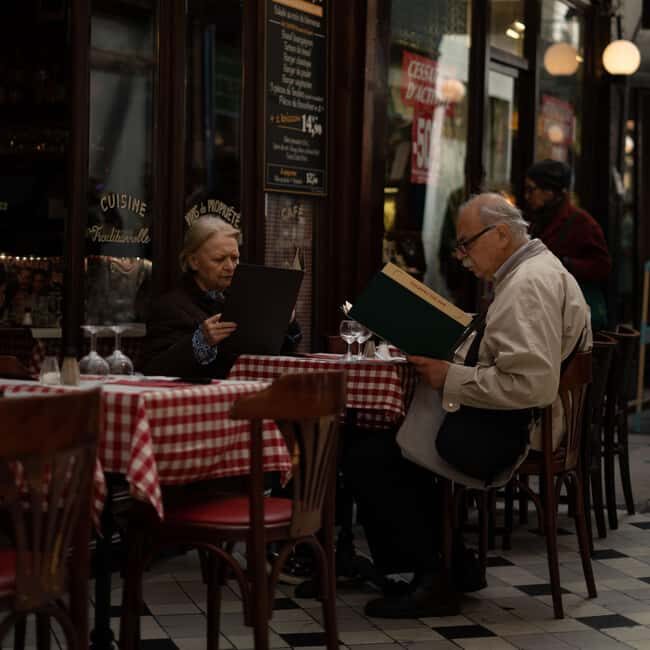 Paris: Introduction to your Neighborhood Tour - What to Expect from the Tour