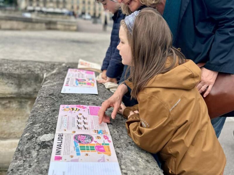 Paris: Investigation Cruise, a fun treasure hunt (in French) - What Is the Paris Investigation Cruise?