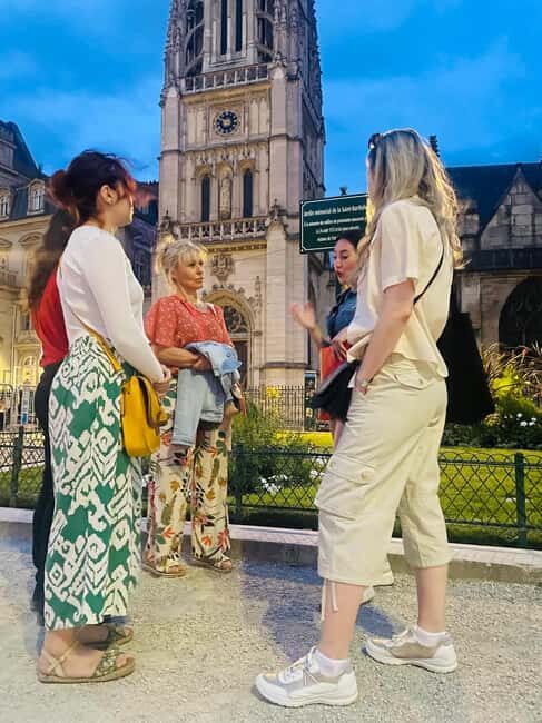 Paris: Justice and Crime Walking Tour with Guide - Who Should Consider This Tour?