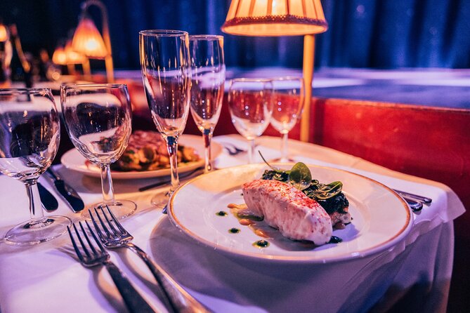 Paris La Nouvelle Eve Cabaret Show in Montmartre - Seats and Sightlines: Don’t Assume Front Rows Are Always Best